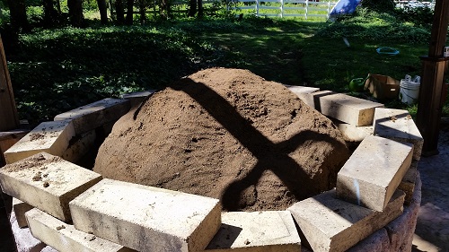 Image of Sand dome building in progress